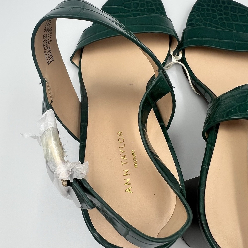 NEW! Ann Taylor Crocodile Embossed Double Strap Block HeeL Sandals Green 7.5 - Picture 6 of 11